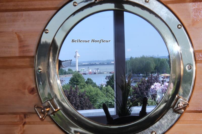 Le Bellevue - Beautiful Sea View Apartment Онфльор Екстериор снимка